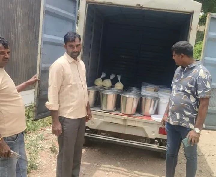 కల్తీ పెరుగు, కోవా కేంద్రంపై ఎస్‌ఓటీ పోలీసుల దాడి