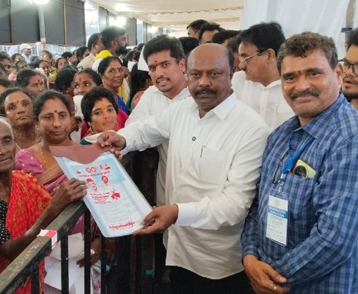 పెందుర్తి నియోజకవర్గం మ‌హిళ‌ల క‌ళ్ల‌ల్లో ఆనందం వ‌ర్ణ‌నాతీతం - Udayam
