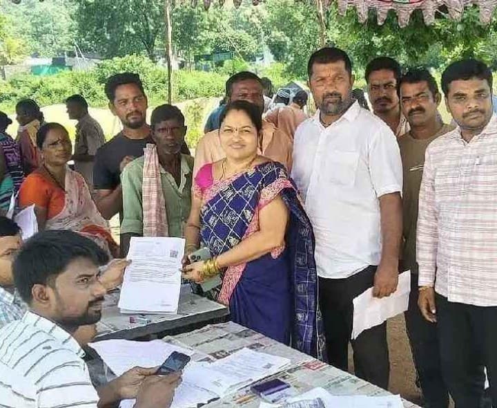 చింతగూడలో సర్ హియరింగ్ గ్రామసభ, సర్పంచ్ కు నోటీసులు జారీ - Udayam