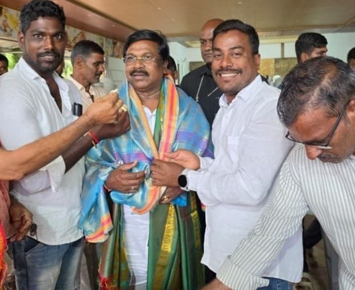 ఘనంగా ఎమ్మెల్యే జన్మదిన వేడుకలు - Udayam
