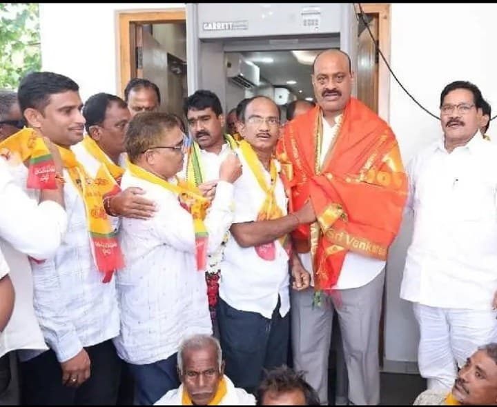టీడీపీ గూటికి వైసీపీ నేతలు