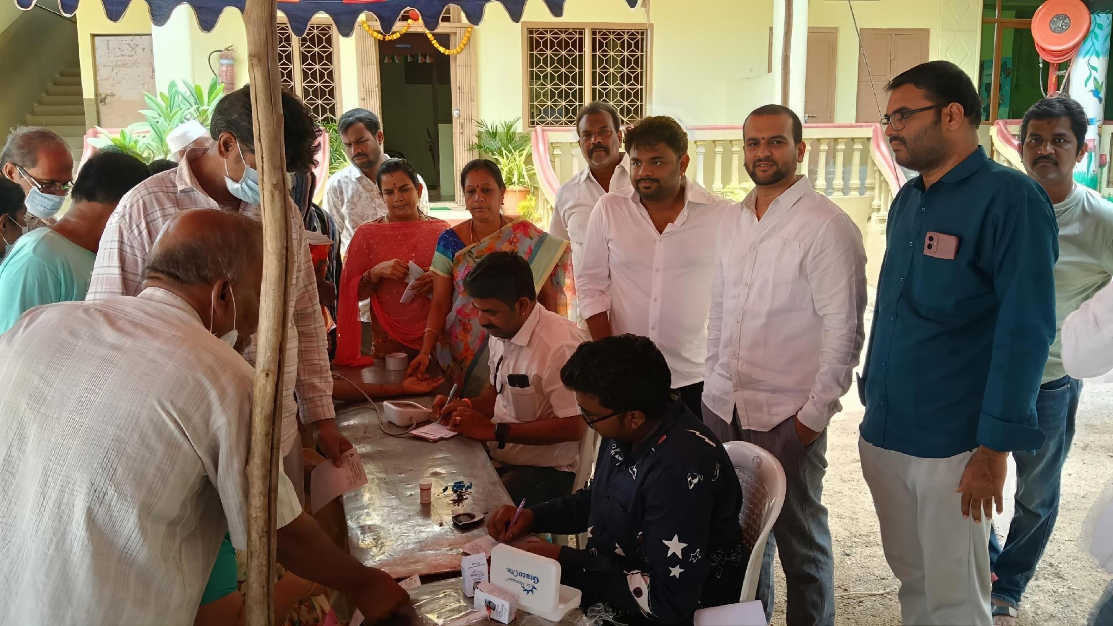 చిత్తూరులో ఘనంగా ఉచిత మెగా ఆరోగ్య శిబిరం - Udayam Digital