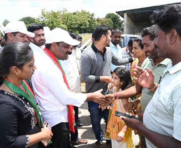 జన జాతరగా సాగుతున్న మల్లన్న బీసీ రాజ్యాధికార పాదయాత్రకు ఆదరణ - Udayam