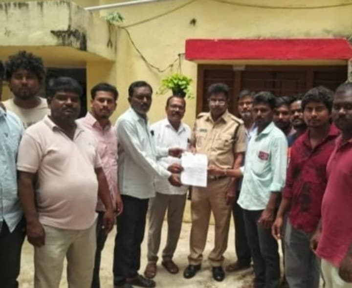 సారంగాపూర్ అంబేద్కర్ పై అనుచిత వ్యాఖ్యలు చేసిన వారిపై  చర్యలు తీసుకోవాలి - Udayam