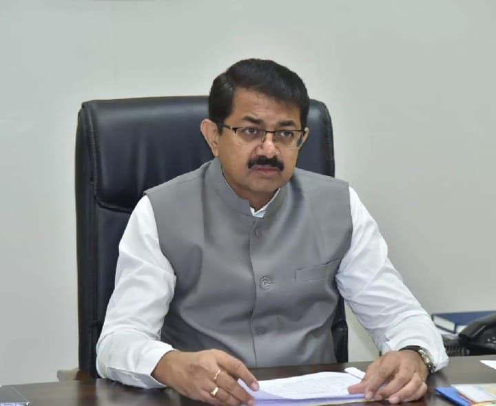 భూసేకరణ పనులు వేగవంతం చేయాలి - Udayam