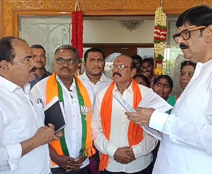 దేవాదాయ శాఖ ఈవో రవికృష్ణ సస్పెన్షన్ - Udayam
