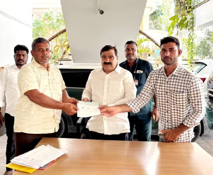 నిజాం పటేల్‌కు రూ.60,000 CMRF ఆర్థిక సహాయం  - Udayam