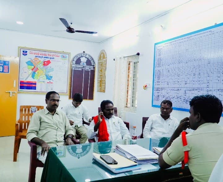 జూరాల ప్రాజెక్టు వద్ద సీపీఐఎం నేతల అరెస్టు - Udayam