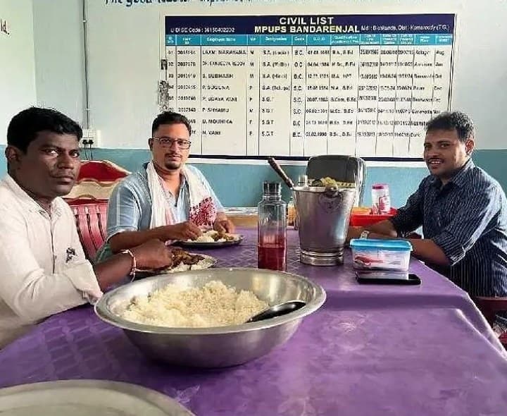 మధ్యాహ్న భోజనాన్ని పరిశీలించిన కార్యదర్శి - Udayam