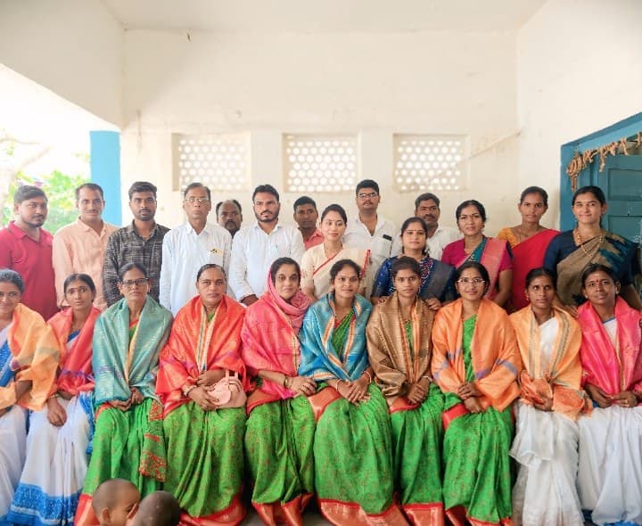 అంగన్ మిలన్ సేవలో డా.బోగ శ్రావణి - Udayam