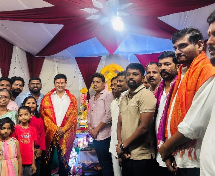 మచ్చబొల్లారం శ్రీ గణేష్‌నగర్‌లో ఎమ్మెల్యే ప్రత్యేక పూజలు - Udayam