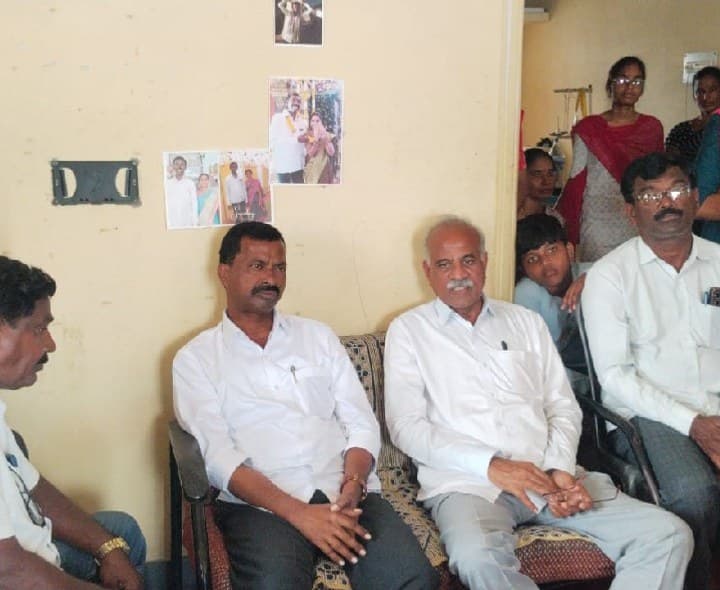 ఎన్నికల హామీలను విస్మరిస్తే పుట్టగతులు ఉండవు: పల్లా వెంకటరెడ్డి - Udayam