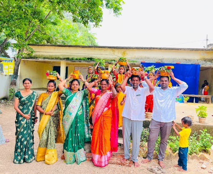 కొండూరు ప్రాథమిక పాఠశాలలో తెలంగాణ బోనాల పండుగ