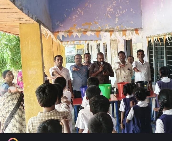 రామడుగు జెడ్పీహెచ్‌ఎస్‌లో స్వచ్ఛతపై అవగాహన - Udayam