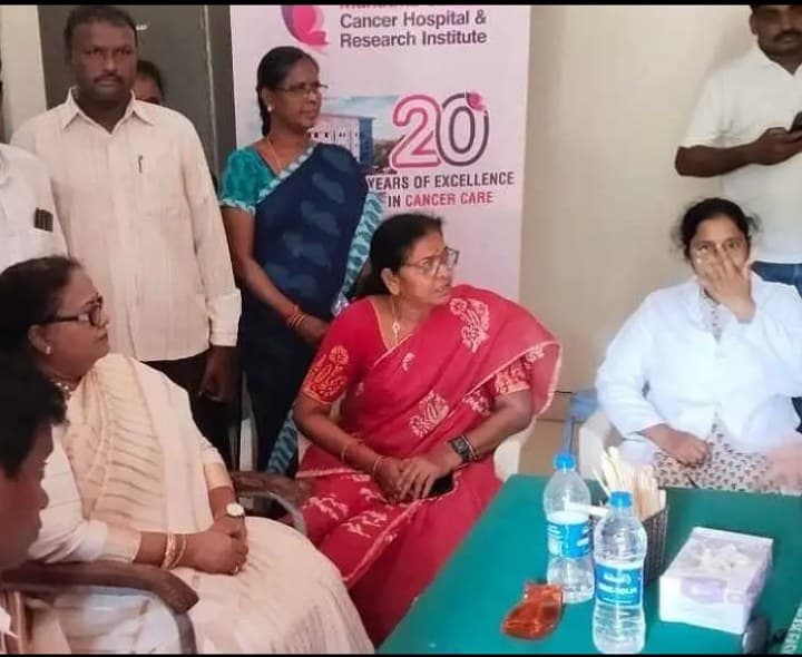 అంబేద్కర్ వర్సిటీలో ఉచిత క్యాన్సర్ శిబిరం - Udayam