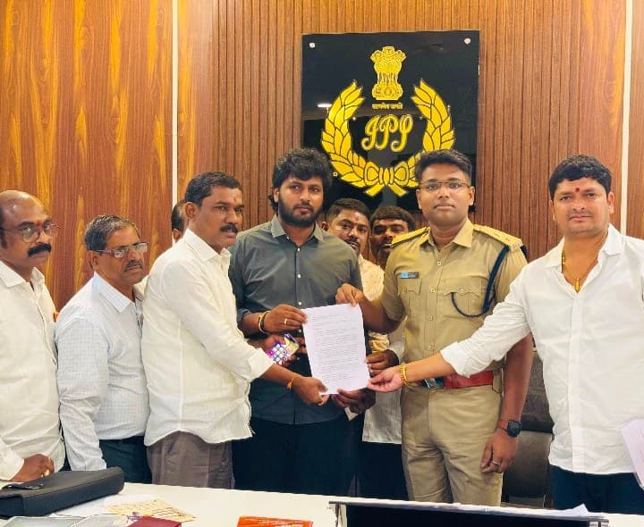 నాగారంలో యూ-టర్న్ సమస్యకు పరిష్కారం - Udayam
