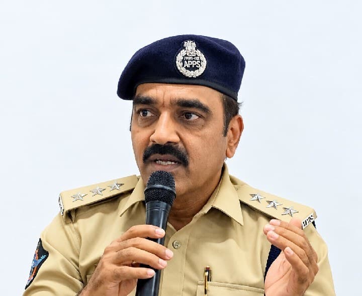 చిత్తూరు సబ్‌ డివిజన్‌లో 30 పోలీస్‌ యాక్ట్‌ అమలు - Udayam