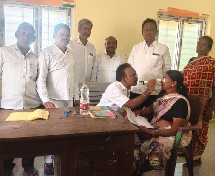 గొర్రెపల్లిలో ఉచిత కంటి వైద్య శిబిరం - Udayam