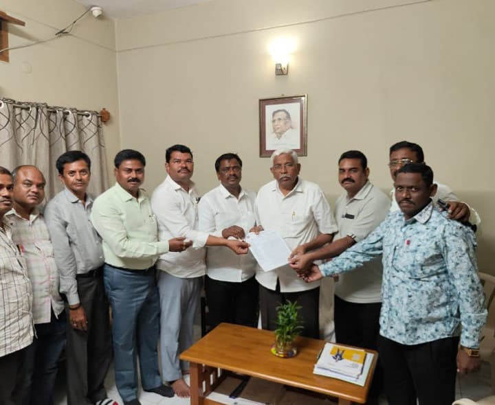 సహారా బాధితులను ఆదుకోవాలని విన్నపం - Udayam