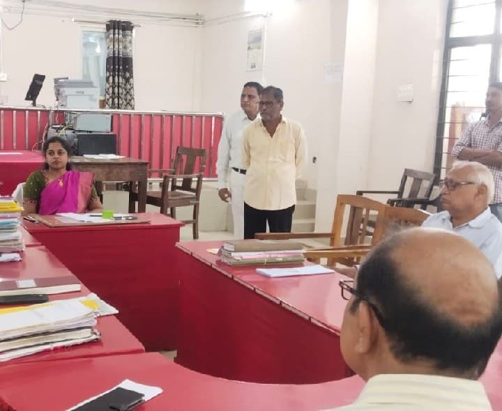 పాలకొండ జూనియర్ సివిల్ జడ్జి కోర్టులో జాతీయ లోక్ అదాలత్ - Udayam