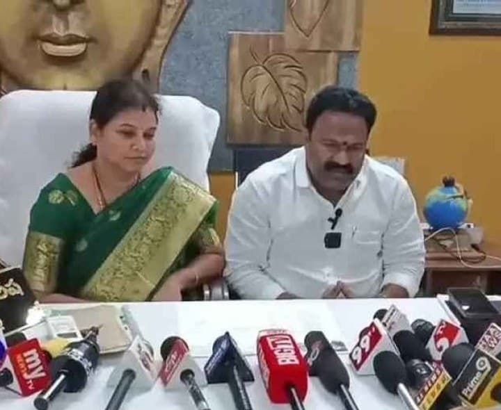 చిన్న శ్రీను వెంట నిలబడాలనే రాజీనామా చేసాం - Udayam