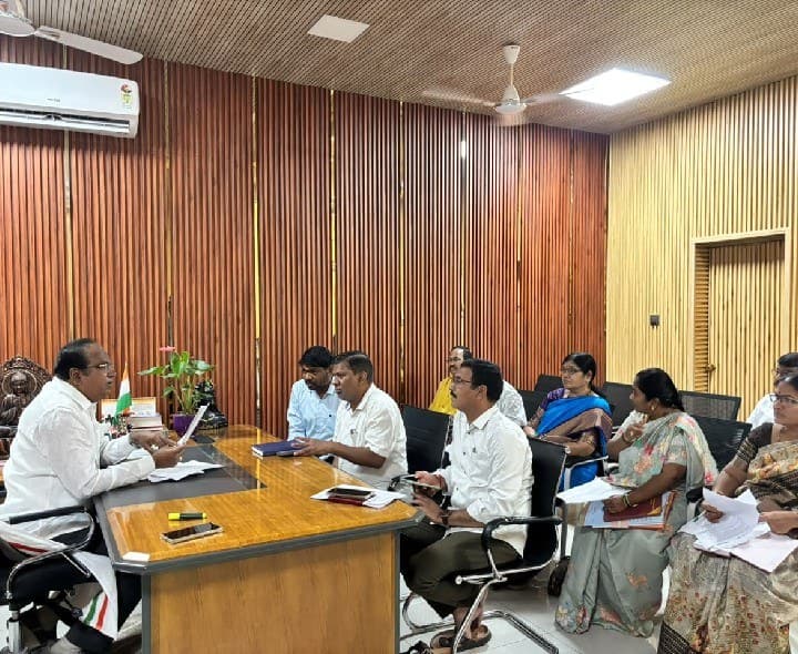 ఎస్‌ఐఆర్ ప్రక్రియను క్షేత్రస్థాయిలో పర్యవేక్షించాలి - Udayam