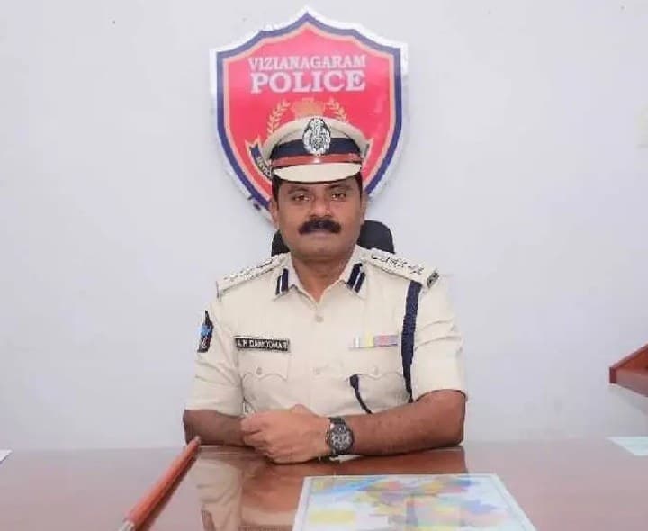 వినాయక ఉత్సవాల్లో నిబంధనలు పాటించాలి: విజయనగరం ఎస్పీ - Udayam