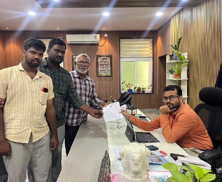 బాల సంజీవని టెండర్లపై  విచారణకు డిమాండ్ - Udayam