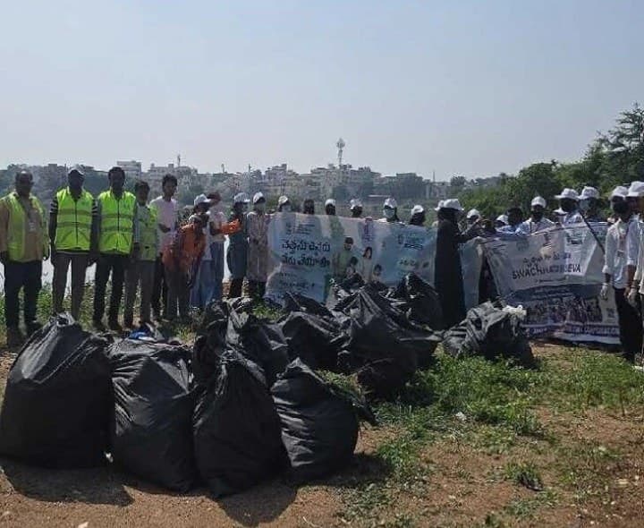 అల్వాల్ చెరువులో శుభ్రతా కార్యక్రమం - Udayam