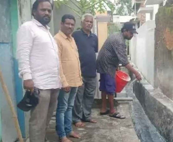 శానిటరీ ఇన్ చార్జ్ ఆద్వర్యంలో ముమ్మరంగా పారిశుధ్య పనులు - Udayam