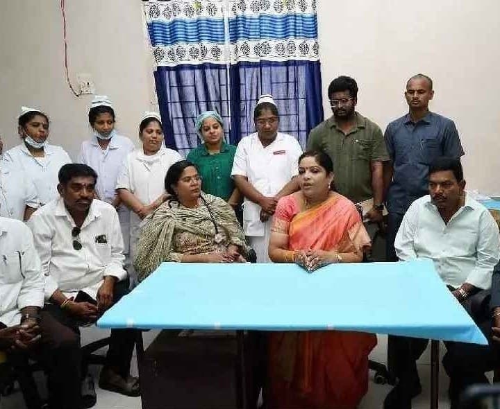 ప్రాంతీయ ఆసుపత్రిని ఆకస్మికంగా తనిఖీ చేసిన మంత్రి