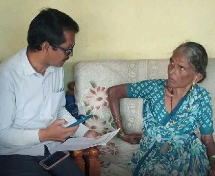 భూపతిపూర్‌లో చేయూత పెన్షన్ దరఖాస్తుల పరిశీలన - Udayam