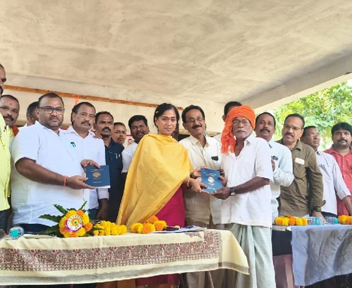 రైతుల భూములకు శాశ్వత హక్కు కల్పించడమే లక్ష్యం - Udayam