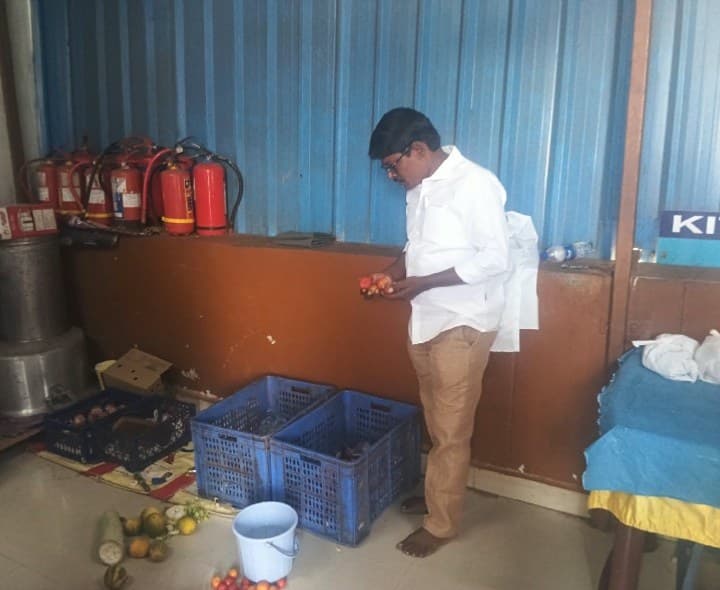 జిల్లా కేంద్రంలోని ప్రభుత్వ మాతా శిశు ఆసుపత్రిని తనిఖీ చేసిన మహిపాల్ - Udayam