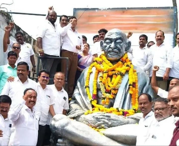 గాంధీజీ అడుగుజాడల్లో మనమంతా నడవాలి: మాజీ మంత్రి సీదిరి - Udayam