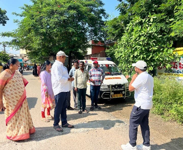 పారిశుధ్యంపై ప్రత్యేక దృష్టి సారించాలి: చైర్‌పర్సన్ సమీండ్ల వాణి శ్రీనివాస్ - Udayam