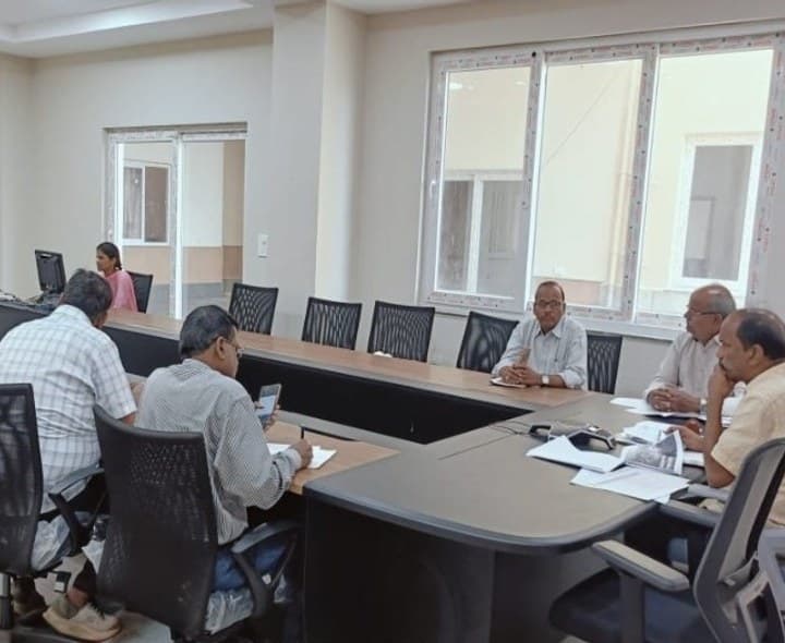 పుష్కరాల పనులు వేగంగా పూర్తి చేయాలి - Udayam