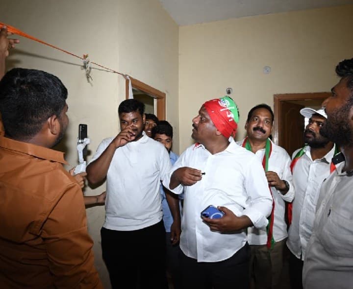 షాద్‌నగర్ ఎస్టీ హాస్టల్ దుస్థితిపై తీన్మార్ మల్లన్న ఆగ్రహం - Udayam