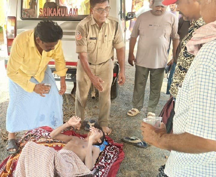 రెస్క్యూ ఆపరేషన్ తో వ్యక్తికి పునర్జన్మ - Udayam