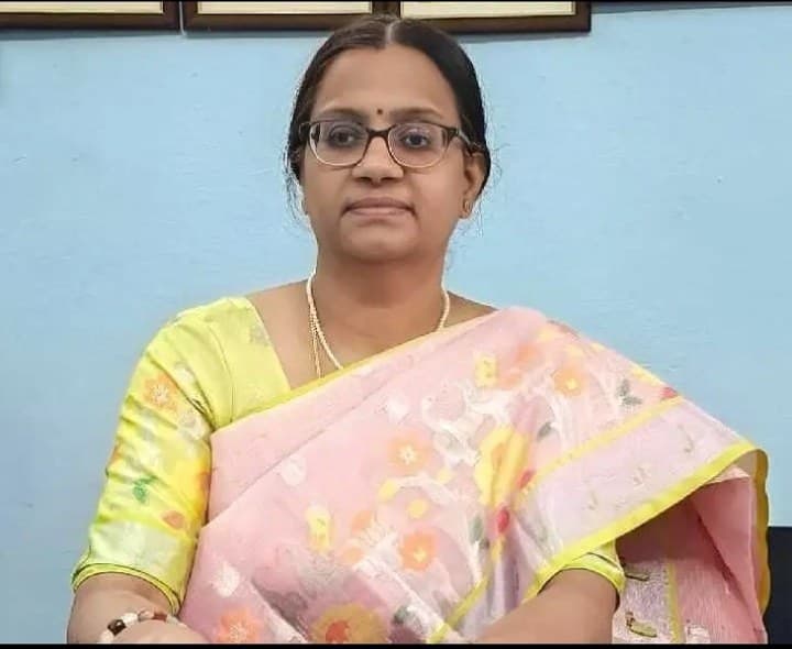 విద్యా హాజరు యాప్ లో రిజిస్ట్రేషన్ తప్పనిసరి - Udayam