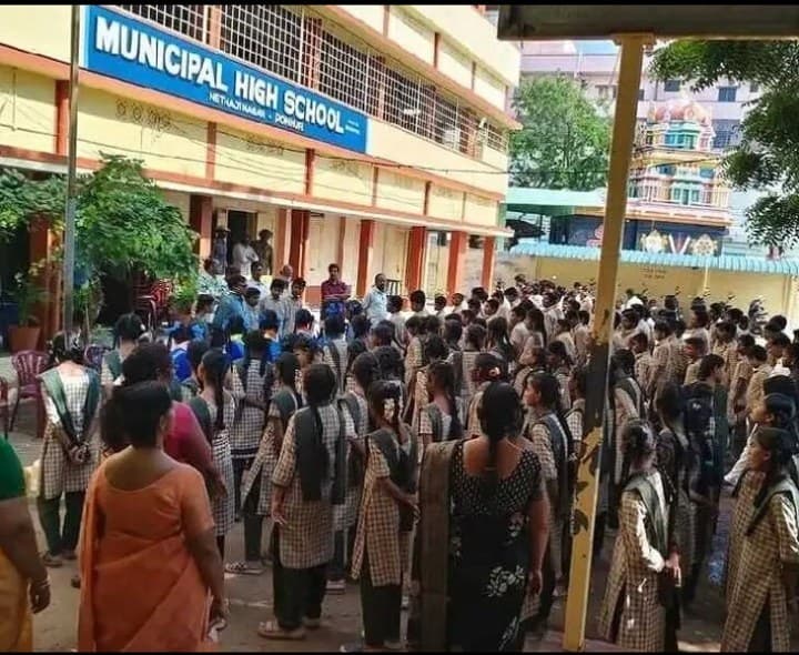 చిన్ననాటి నుంచే పరిశుభ్రత అలవాటుగా మారాలి - Udayam