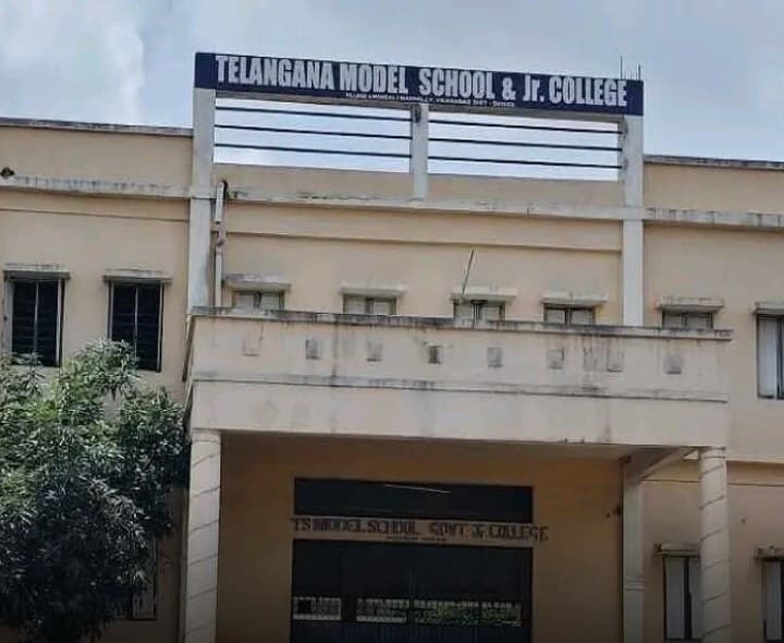 మర్పల్లి మోడల్ కాలేజ్ హాస్టల్ సమస్యలు
