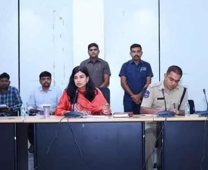 సీఎం రేవంత్‌రెడ్డి పర్యటనకు పకడ్బందీ ఏర్పాట్లు: కలెక్టర్  - Udayam