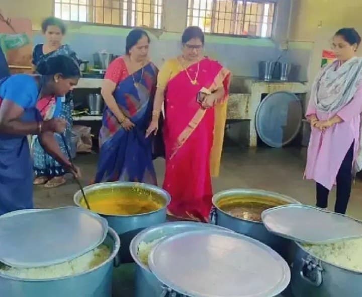 మడ్డువలస అంబేడ్కర్ గురుకులంలో తనిఖీలు - Udayam
