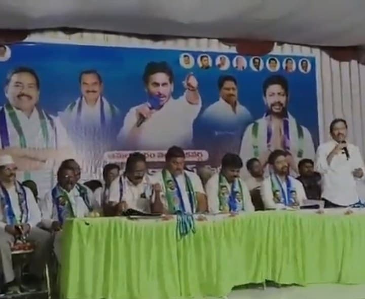 గ్లామర్ తోనే గత ఎన్నికల్లో ఓట్లు - Udayam