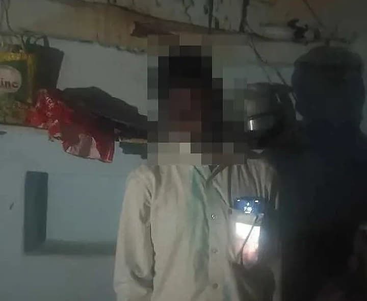 ఉరేసుకొని వ్యక్తి ఆత్మహత్య - Udayam