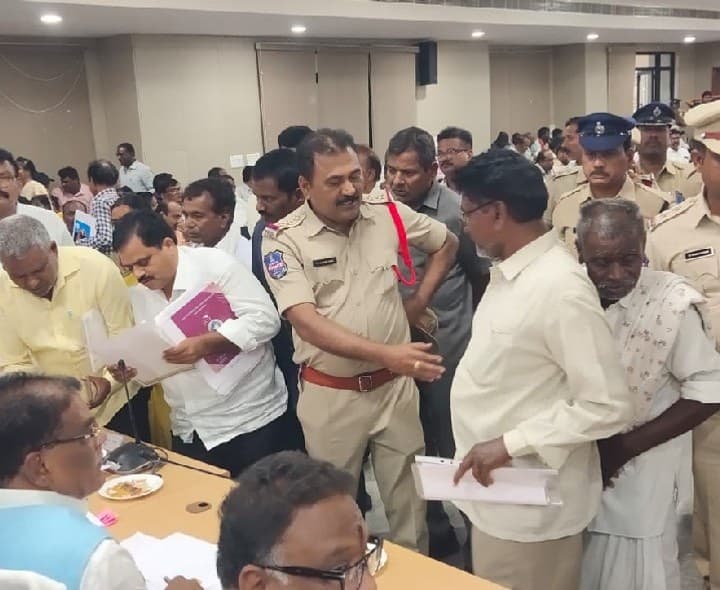 సర్టిఫికెట్ జారీకి ఆదేశాలు - Udayam