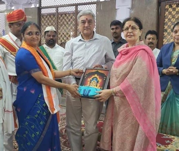 అన్నవరం సత్యదేవుని సేవలో హైకోర్టు సీజే - Udayam Digital