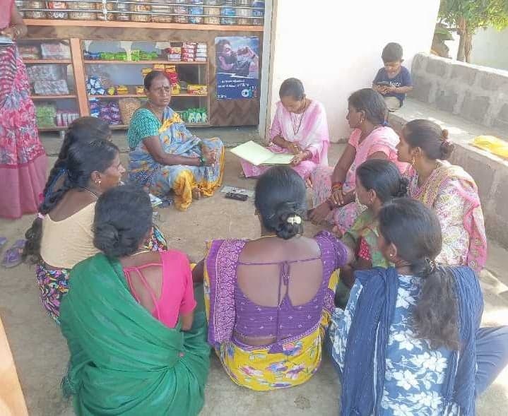కొత్తగూడలో మహిళల పొదుపుపై నిర్ణయం - Udayam