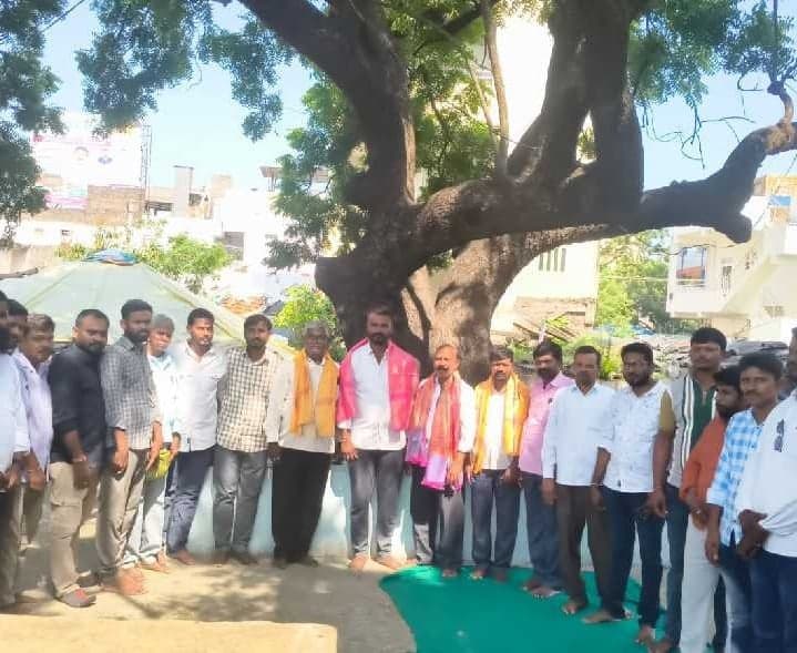 ఆక్రమిత భూమిని అప్పగించాలి: తిరుపతి - Udayam